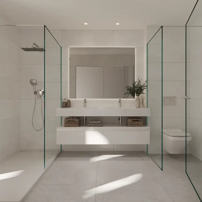 Elegante Hauptbadezimmer verfügen über hochwertige Materialien, modernes Design und geräumige begehbare Duschen für ein Wellness-Erlebnis.