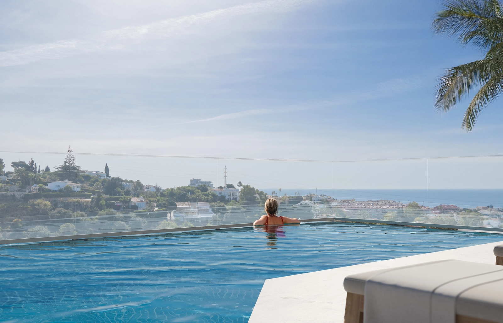 Genießen Sie Momente der Ruhe und Entspannung am wunderschönen Gemeinschaftsschwimmbad.