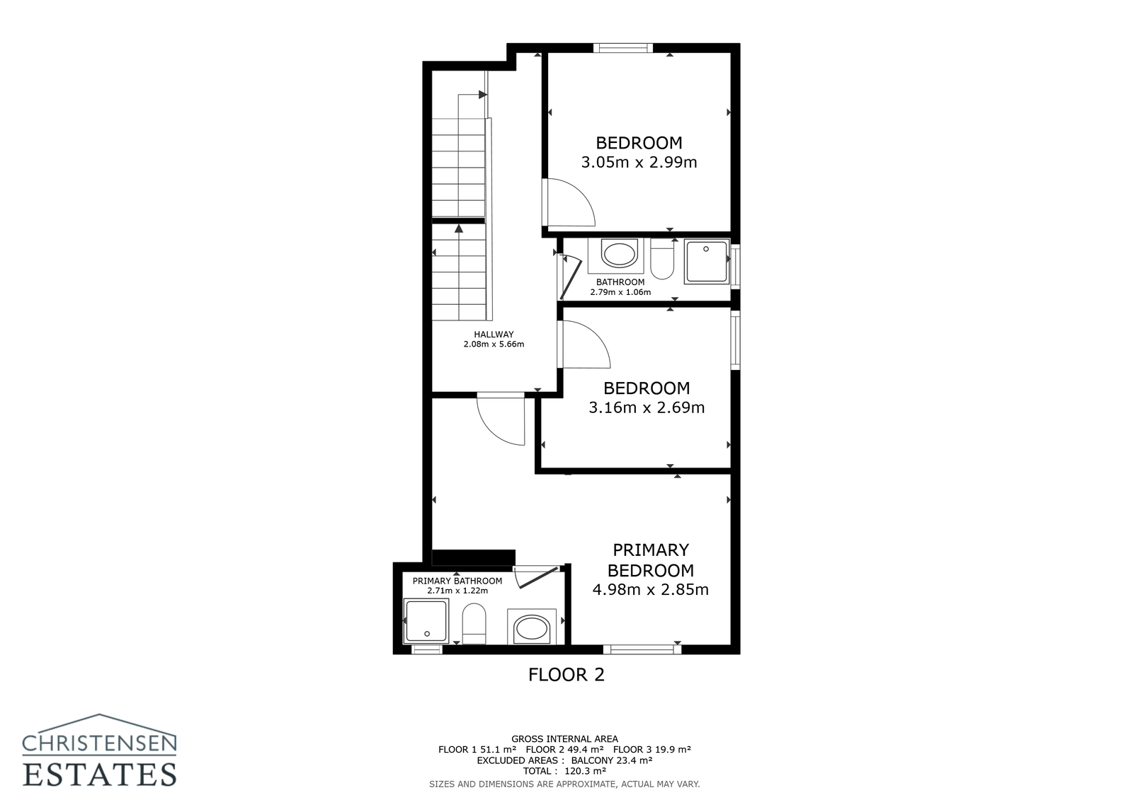 Der erste Stock ist der Erholung gewidmet und umfasst drei gut ausgestattete Schlafzimmer, darunter die Hauptsuite mit eigenem Bad.