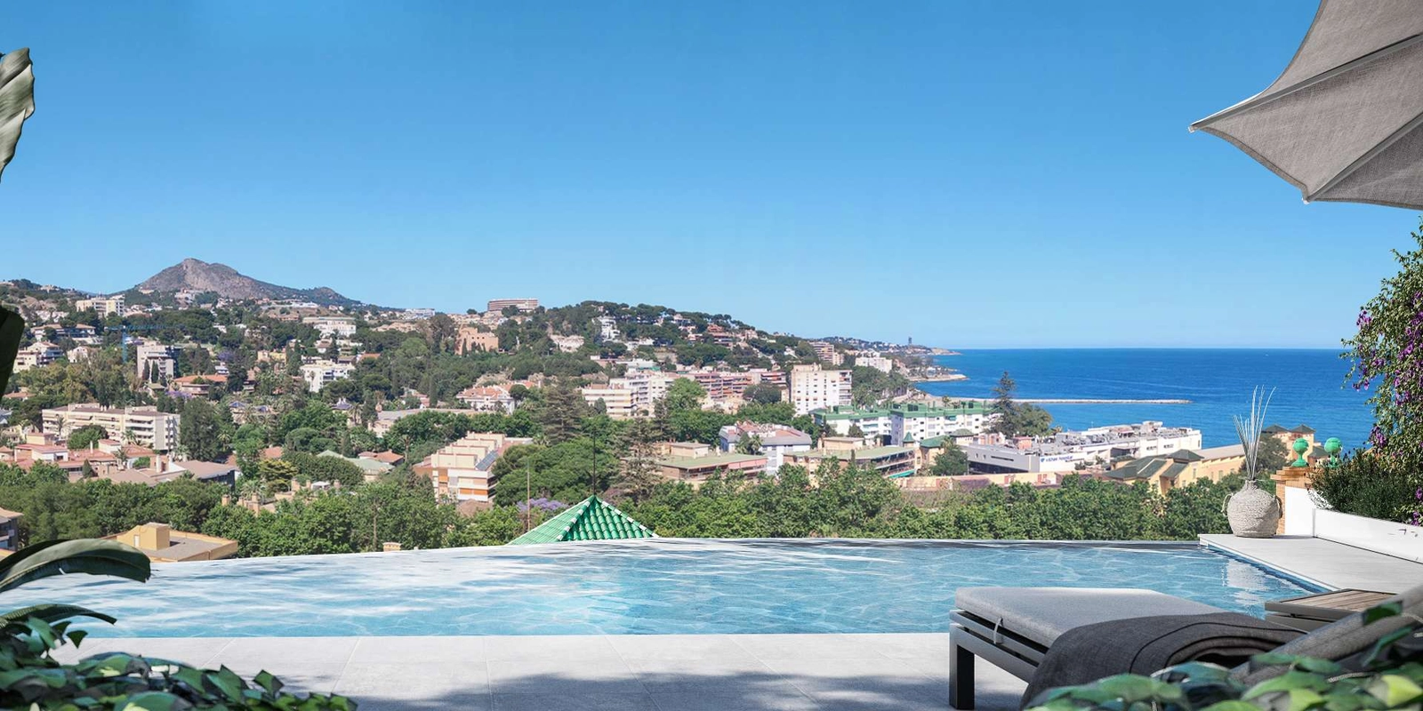 Genießen Sie vom Bewohner-Schwimmbad aus atemberaubende Panoramablicke auf Malaga und das Mittelmeer.
