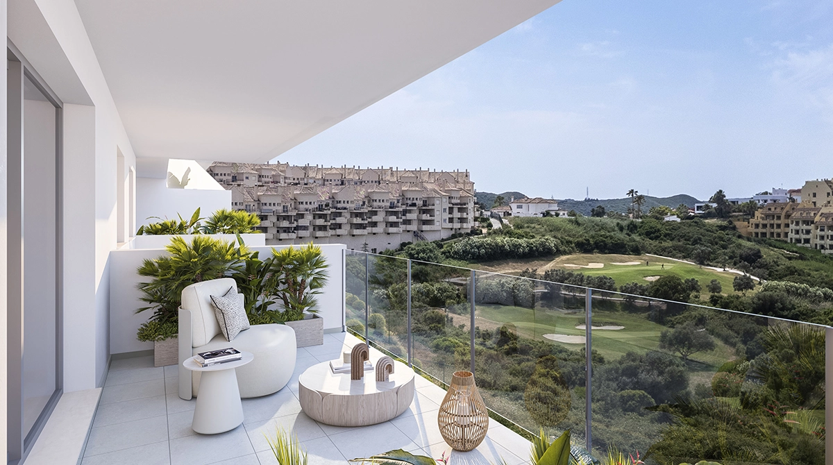 Entspannen Sie auf Ihrer privaten Terrasse und genießen Sie den ruhigen Blick auf den umliegenden Golfplatz und die sanften Hügel.