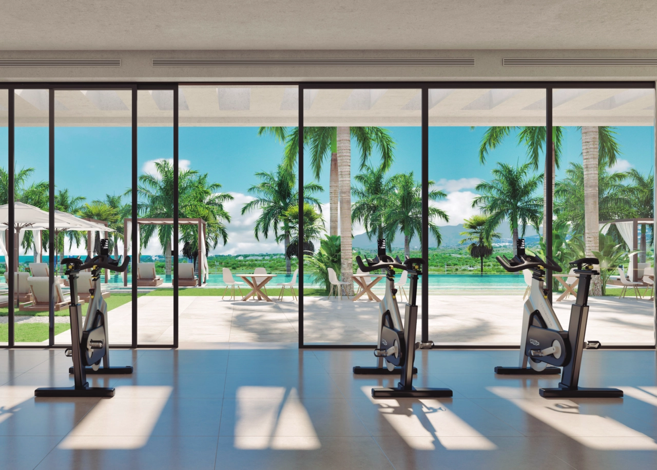 Bleiben Sie aktiv im voll ausgestatteten, hochmodernen Fitnessstudio für Bewohner.